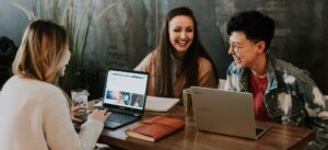 Freelancer-Gehalt und das von Angestellten vergleichen