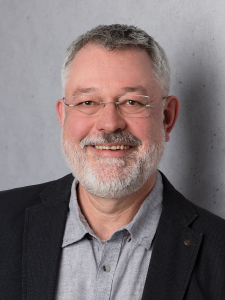 Profilbild von Klaus Nitsche PMO-Experte für Software-Entwicklungsprojekte, Experte für Veränderungen in Organisationen aus Langgoens