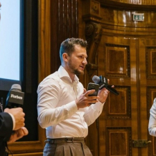 **** ****
